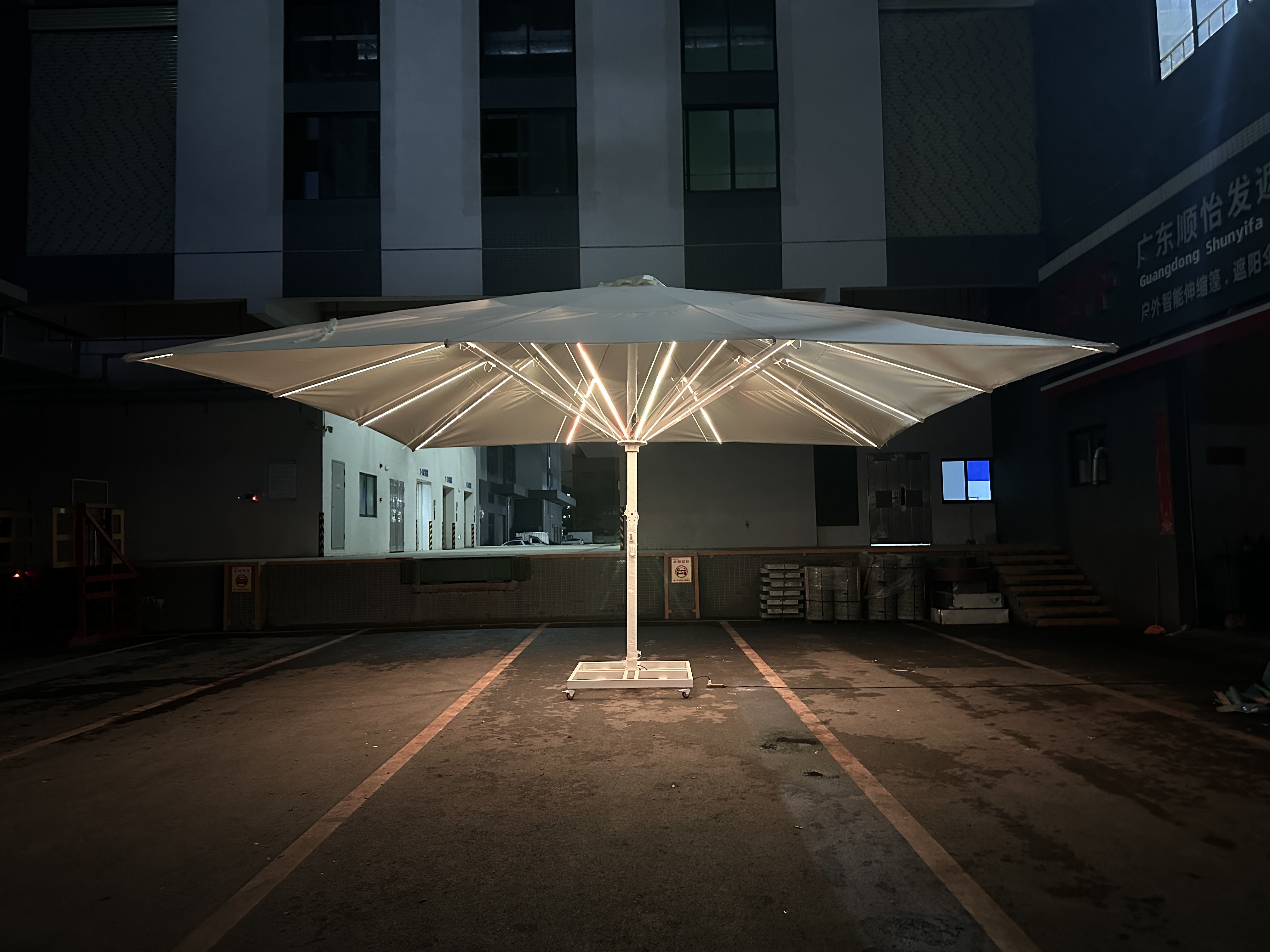 7M Outdoor Furniture LED Umbre - Outdoor Furniture Supplier recensie en prijs